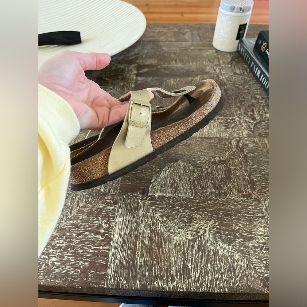 Gold Birkenstock sandals girls 36 - Picture 4 of 4